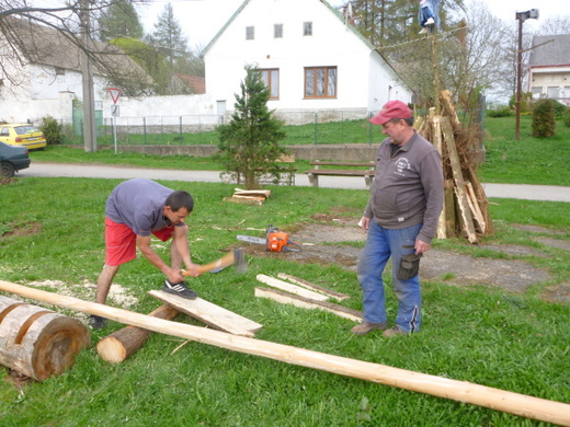 Stavění májky 2013