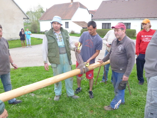 Stavění májky 2013