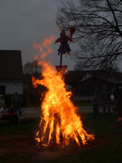 Pálení čarodejnic 2013